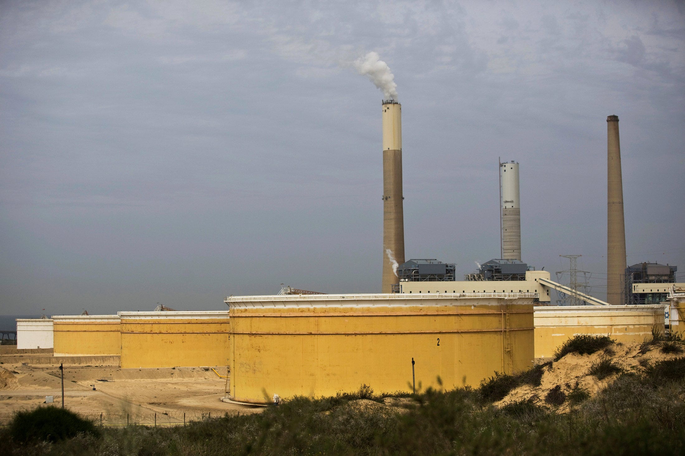 Israeli Pipeline Operator Signs Preliminary Deal to Transport UAE Oil ...
