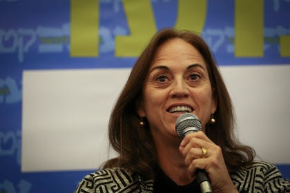 רות קלדרון. רצח רבין החזיר אותה למקום מבטחים בתל אביב
