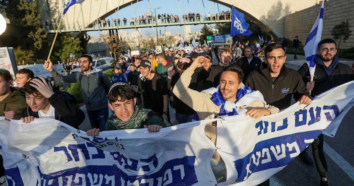 Far-right Activists Attack, Injure Israeli Reporter at Jerusalem Protest - Israel News - Vimarsana News