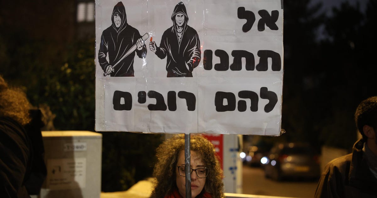 'Building a Dictatorship': Thousands of Israelis Protest Move to Give Far-right Minister a Private Militia - Israel News - Vimarsana News