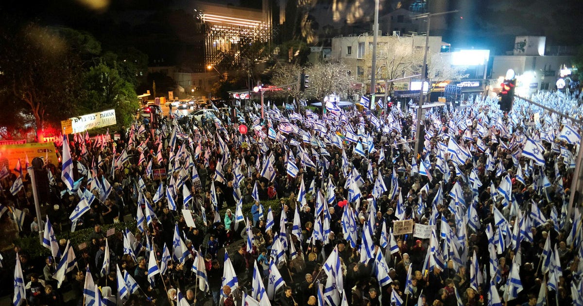 Haifa Police Arrest Protester, Block Others Carrying Palestinian Flags From Joining Main Demonstration - Israel News - Vimarsana News
