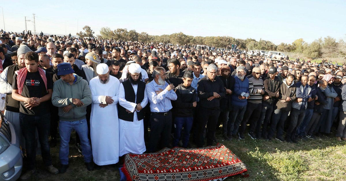 Protesters Clash With Israel Police Following Deadly Shooting at Temple Mount Compound - Israel News - Vimarsana News