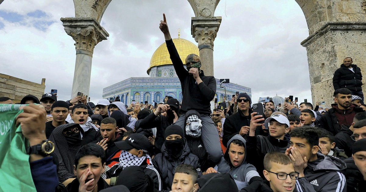 For Palestinians, Al-Aqsa Goes Beyond Religion. It's a Symbol of Freedom and Resistance - Palestinians - Vimarsana News