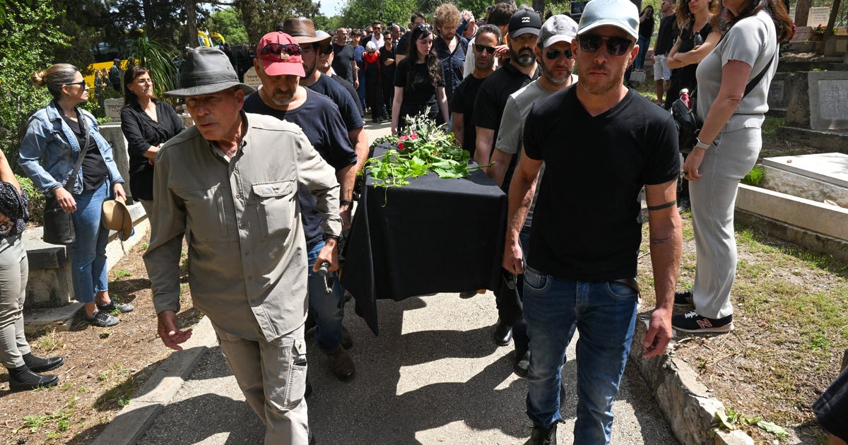 Prominent Songwriter, Author Yehonatan Geffen Laid to Rest in Northern Israel - Israel News - Vimarsana News