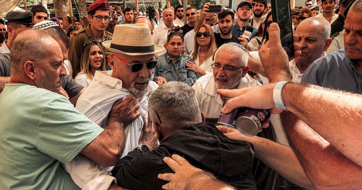 Israel Marks Its Most Tense Memorial Day as Mourners, Ministers Clash at Cemeteries - Israel News - Vimarsana News