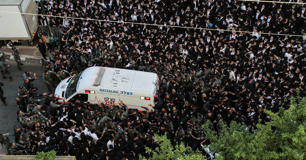 Hundreds of Thousands Mourners Attend the Funeral of Rabbi Gershon Edelstein, Leader of Lithuanian ultra-Orthodox Sect - Israel News - Vimarsana News