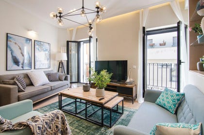 003421