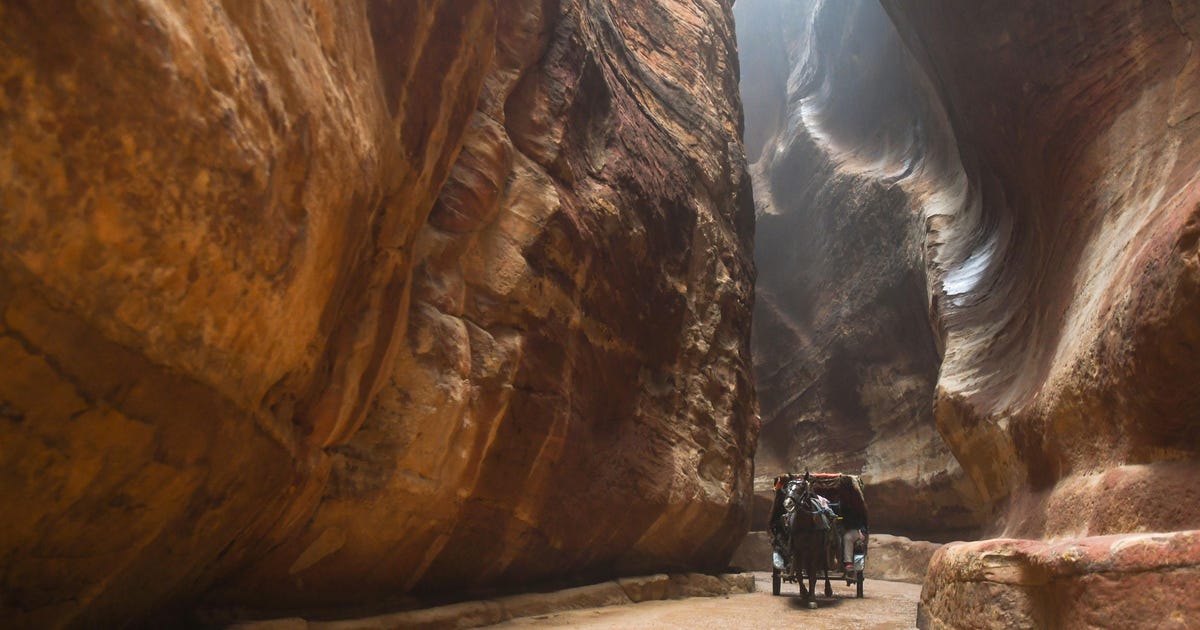 The Original Extreme Tourism: Israelis Used to Risk Their Lives to Visit This Magical but Forbidden Place - Israel News - Vimarsana News