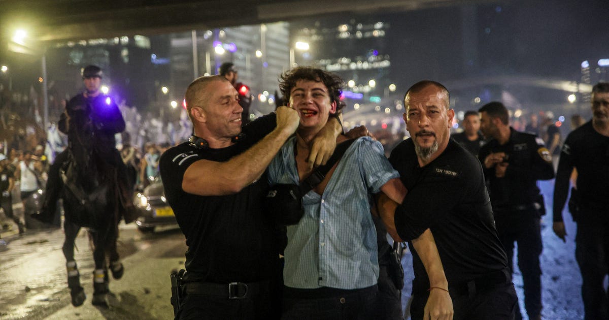 'Murder in Their Eyes': Israelis Decry Excessive Police Violence at Demos Following Knesset Vote - Israel News - Vimarsana News