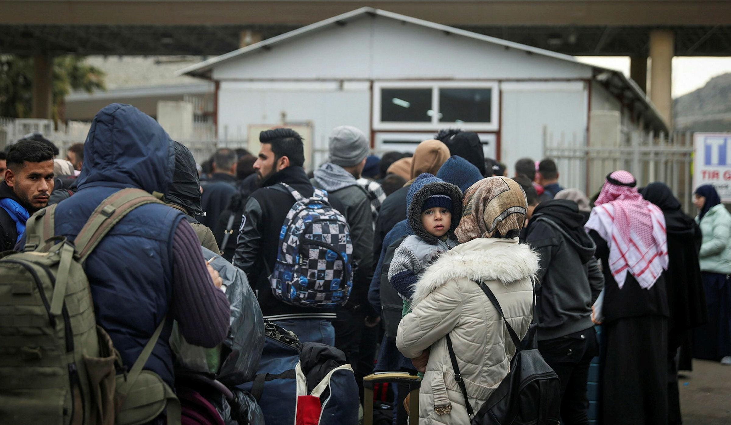 Syrian Refugees Are Being Deported Back, Despite Paying Hefty Smuggling Fees - Middle East News - Vimarsana News