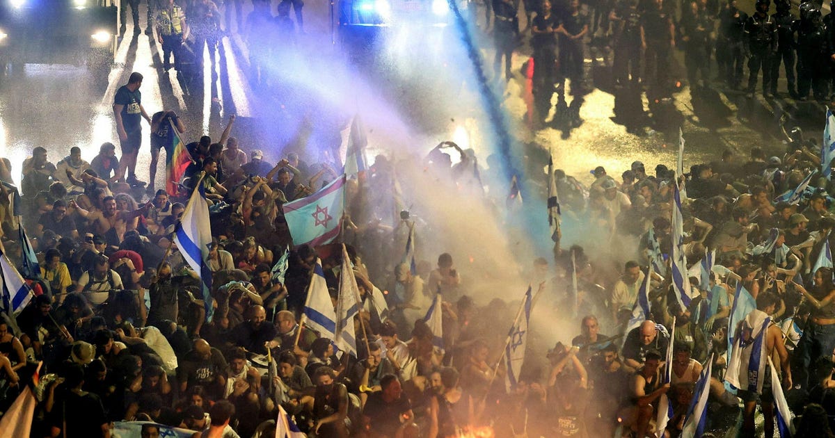 Between a Judicial Coup and Fuming Reservists, Israeli Army Chief Finds Himself in the Crosshairs - Israel News - Vimarsana News