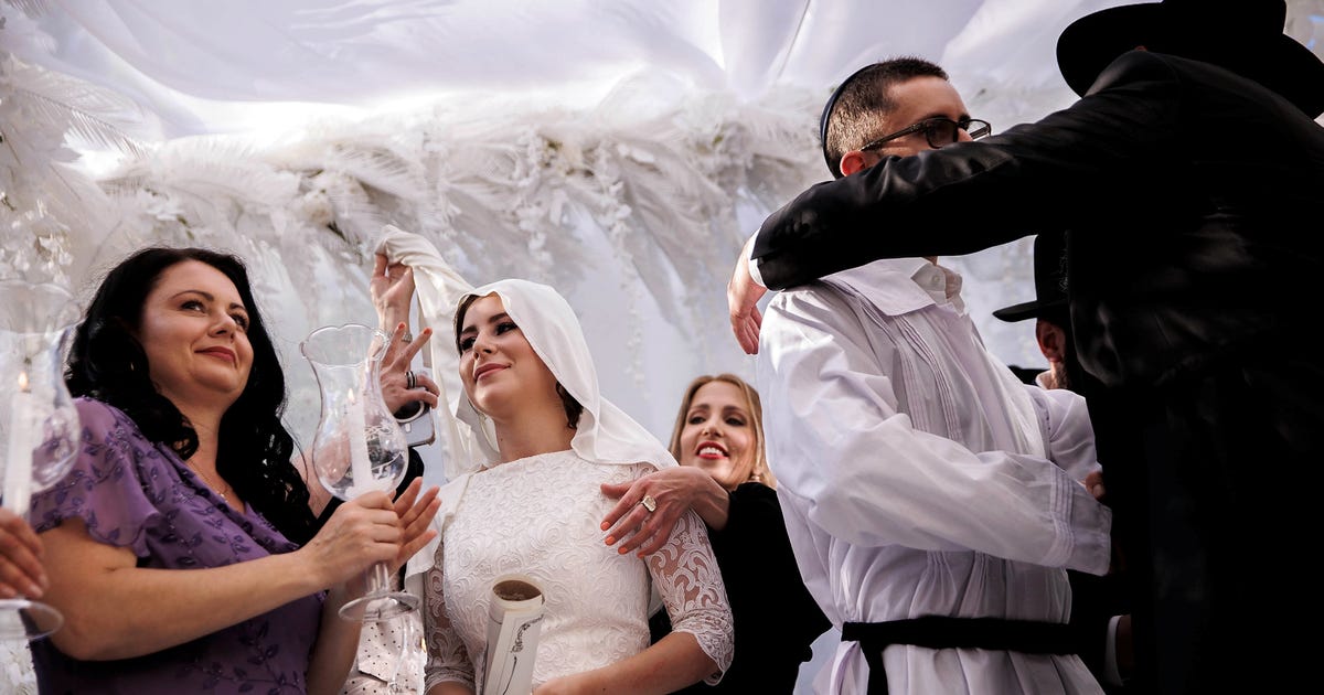 Real Threat to Jewish Sustainability Is Not Necessarily Intermarriage, New Report Finds - Jewish World - Vimarsana News