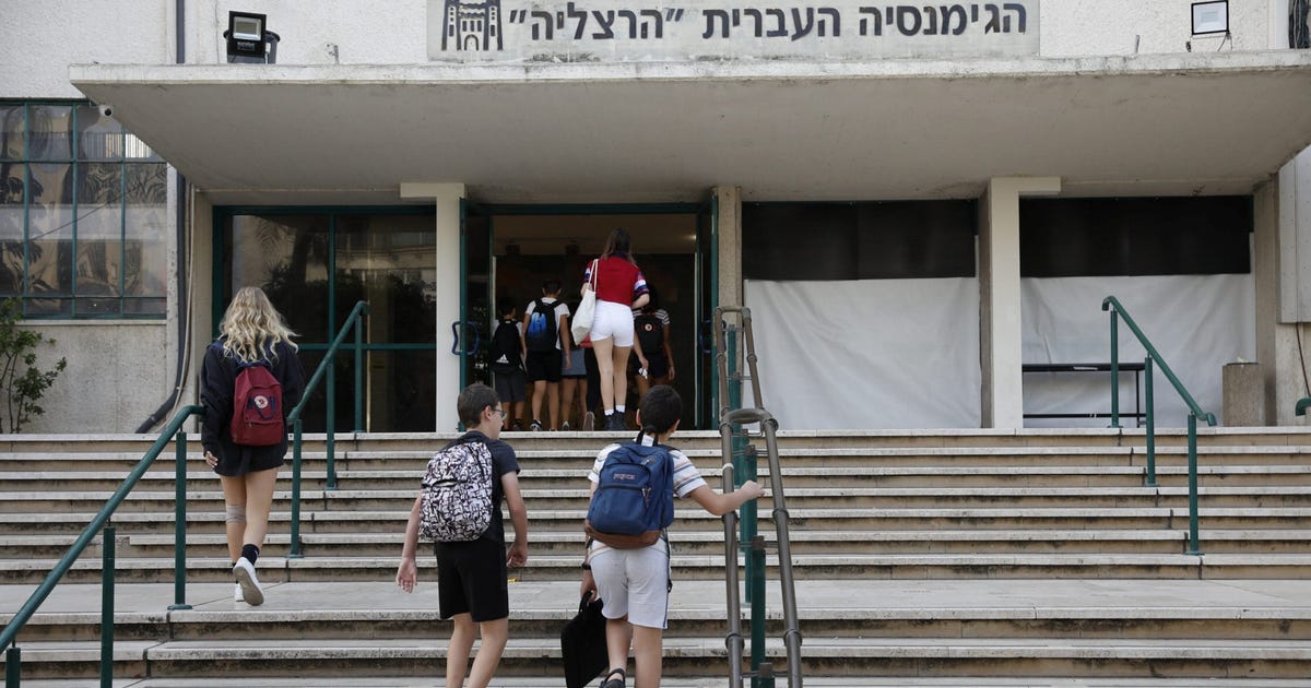 Dozens of School Principals Protest Ban of Israeli–Palestinian Bereaved Families Forum - Israel News - Vimarsana News