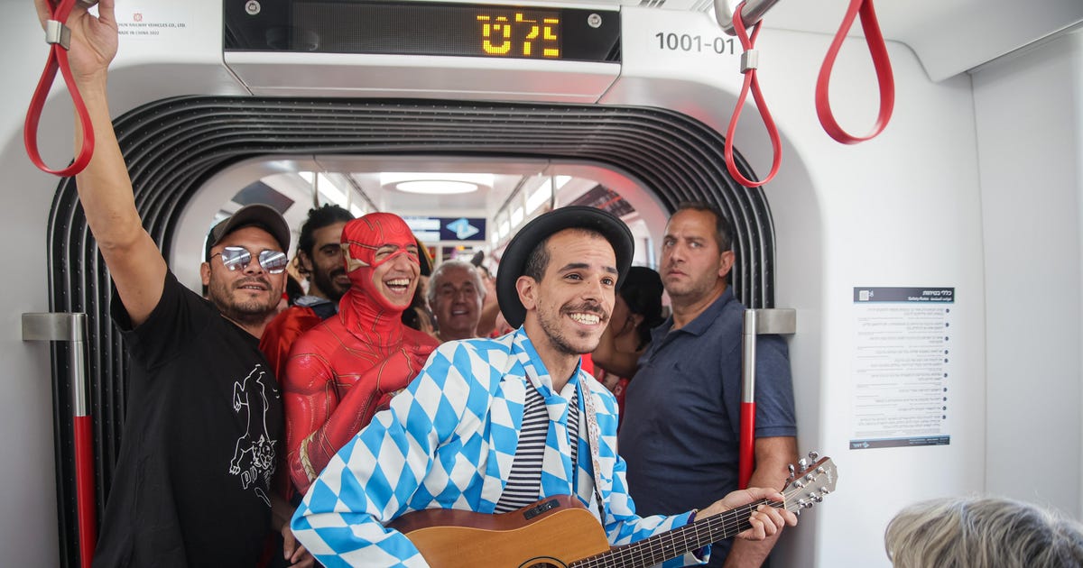 Riding Tel Aviv's New Light Rail: How Long Would It Take Someone to Invoke the Holocaust? - Israel News - Vimarsana News