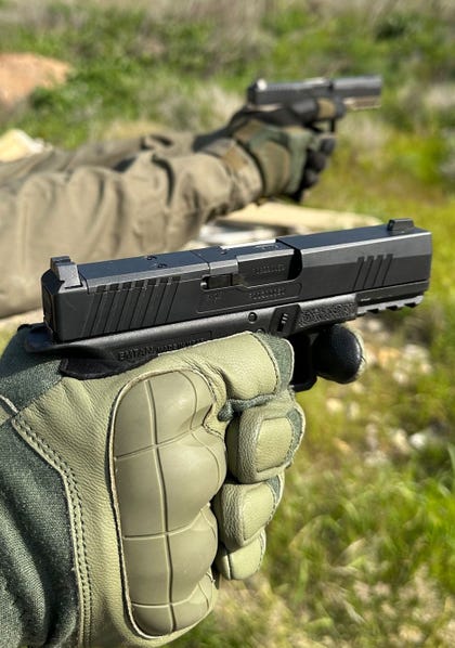 EMTAN Ramon 9 mm pistol in an exercise in the north of Israel | Photograph: EMTAN