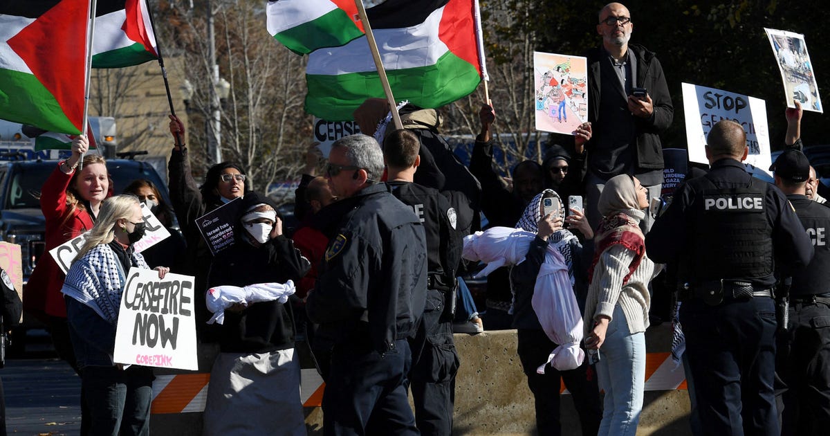 Biden Under Growing Pressure From Democrats to Change Approach to Israel-Hamas War - U.S. News - Vimarsana News