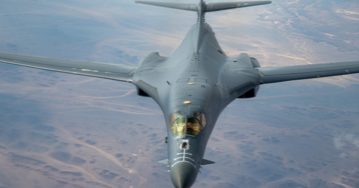 Aircraft Carrier Offshore Iran, Strategic Bombers in the Gulf: The U.S. Flexes Its Military Muscles - National Security & Cyber - Vimarsana News