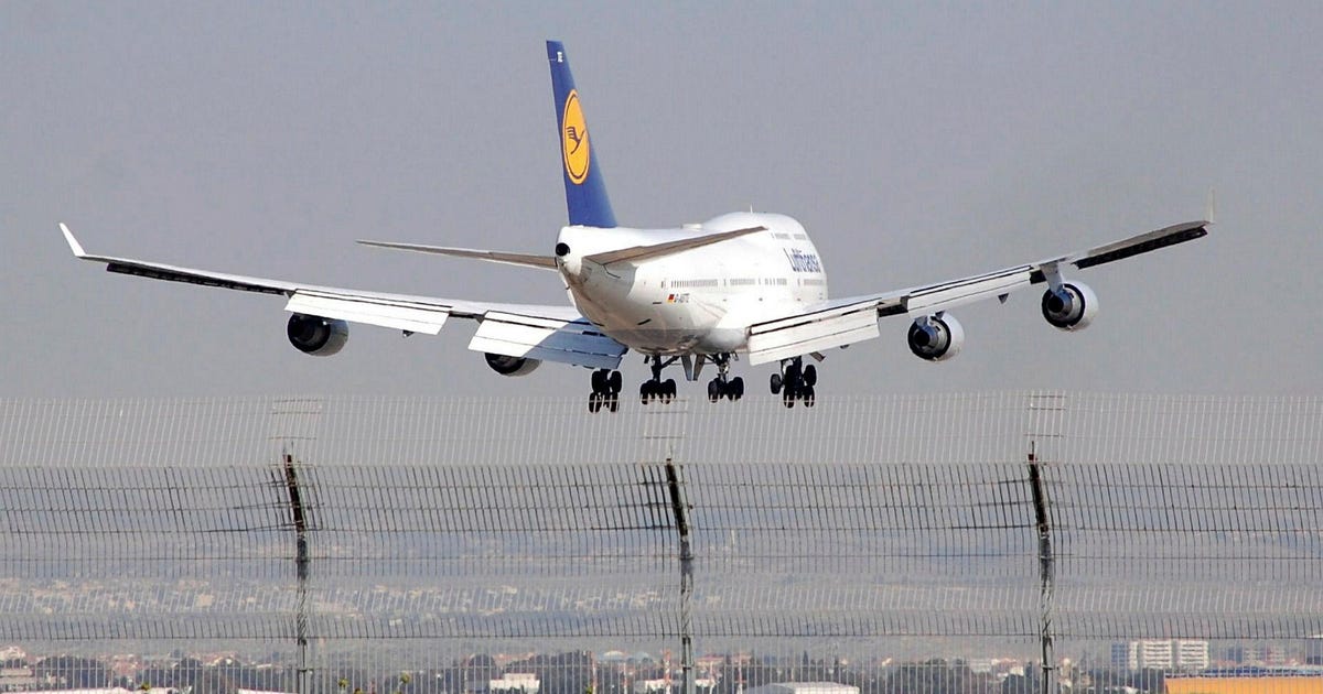 Prices Drop as International Airlines Resume Flights to Israel - Israel News - Vimarsana News