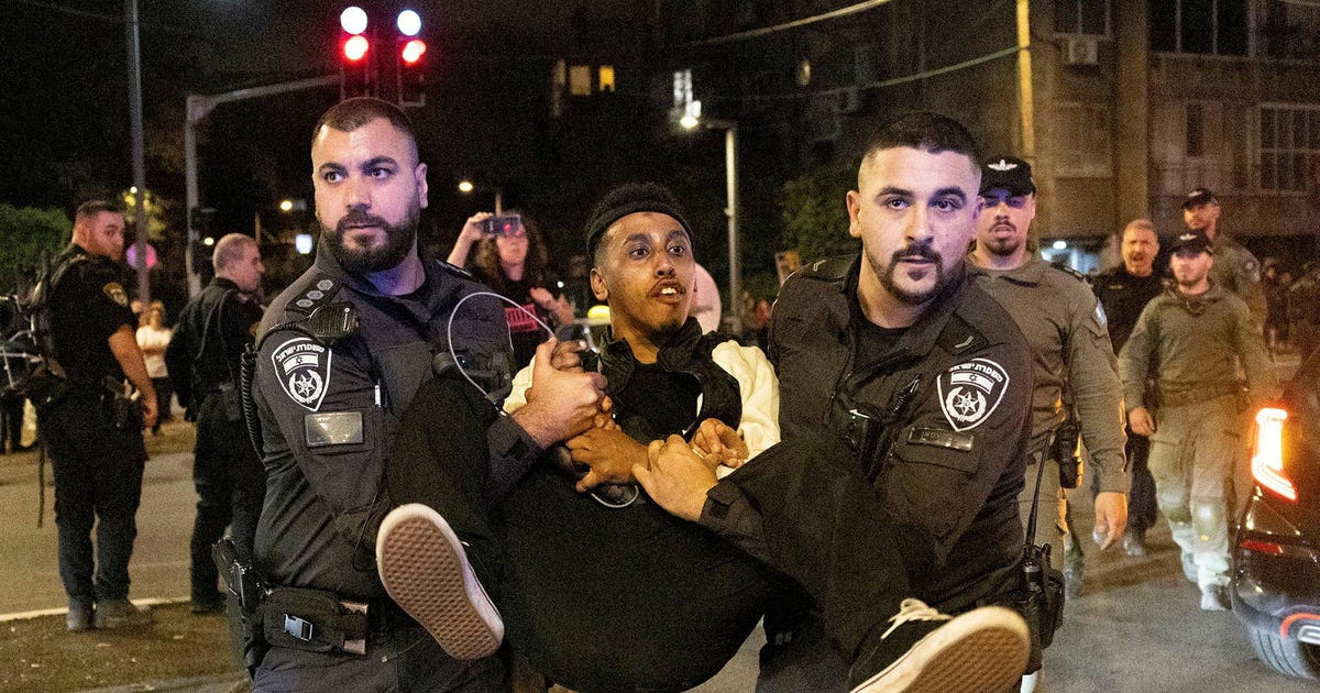 'I'm From America, Bitch': U.S. Livestreamer Johnny Somali Arrested in Israel on Suspicion of Harassing Policewoman - Israel News - Vimarsana News
