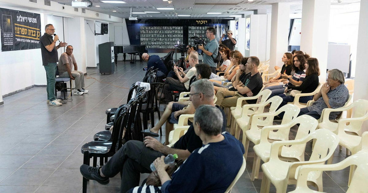 Fearing Contempt of Court, Israel's Education Ministry Allows Israeli–Palestinian Bereaved Families Group to Return to Schools - Israel News - Vimarsana News