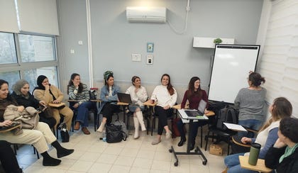 Circle of OTI caregivers in vocational training | Photo: Private