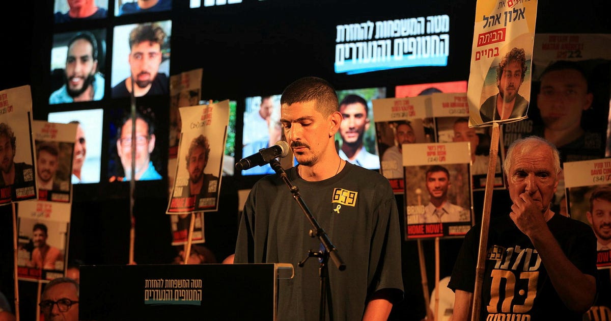 אור לוי בהפגנה בתל אביב: כשהשיחות נעצרו הרגשנו את זה, ובכל פעם זה היה ...
