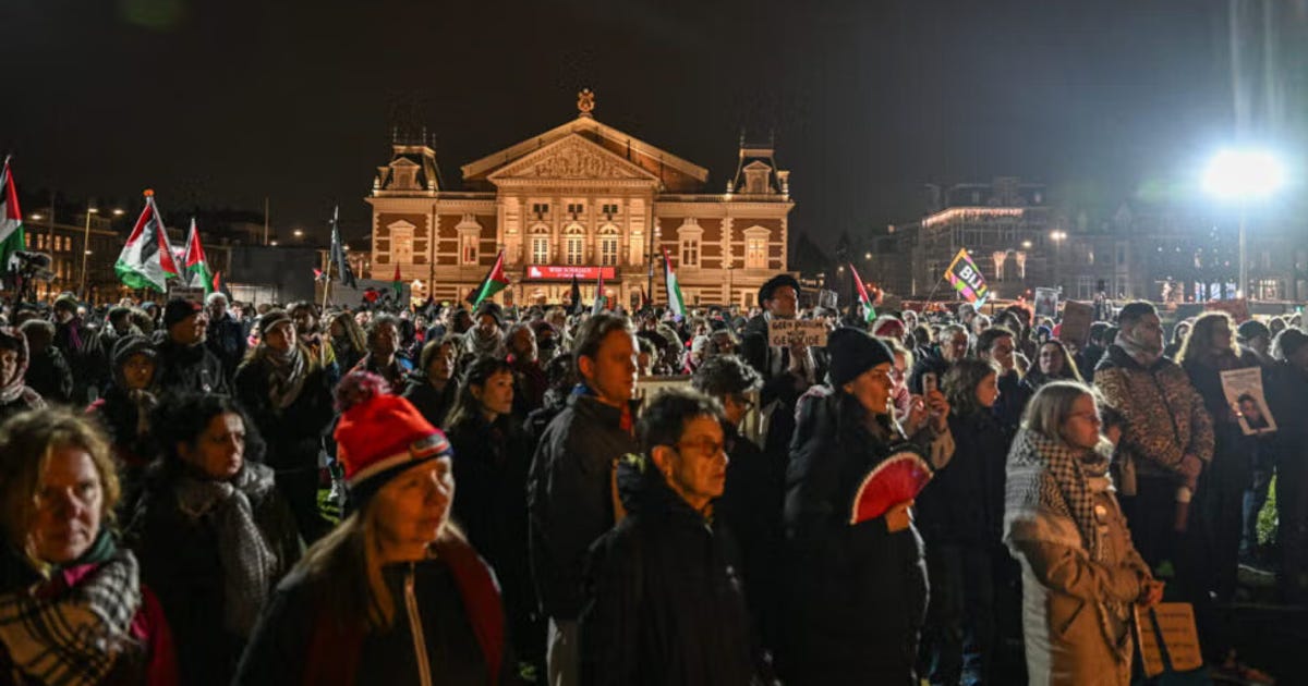 Subdued Protests Mark Hanukkah Concert Amid Controversy