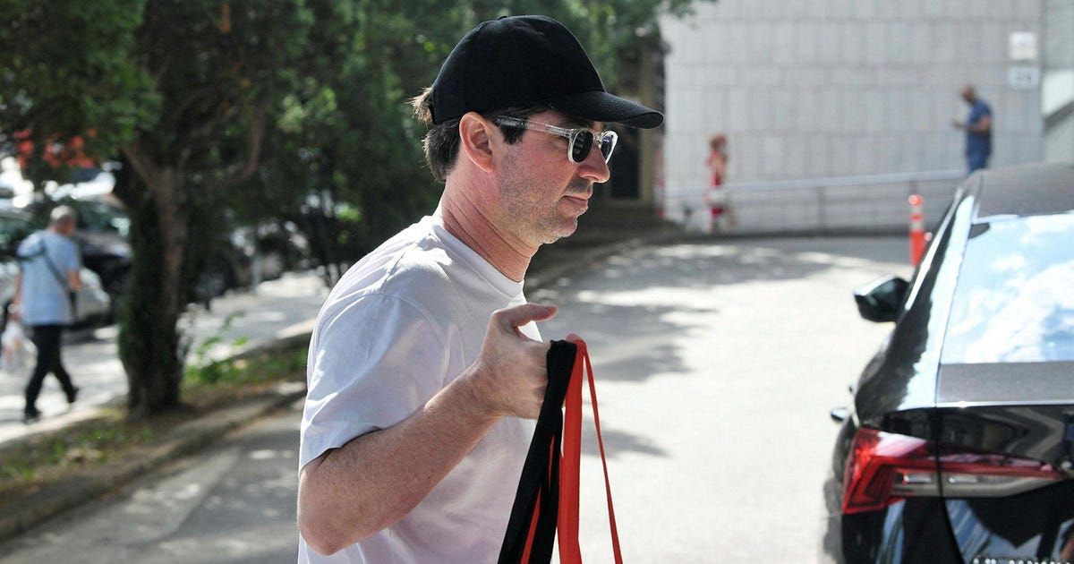 Netanyahu's Ex-Adviser Becomes Fugitive Amid Scandals