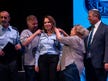 ניצב אלונה שושן, קצינת המשטרה הבכירה החשודה בהטרדת עד, הודיעה על פרישה