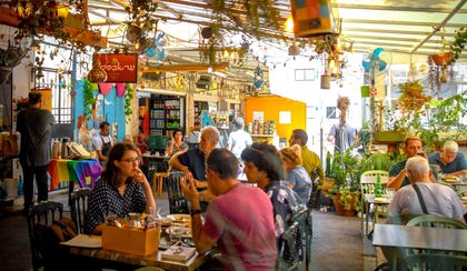מסעדת ערבסקה בשוק תלפיות | צילום: ניר בלזיצקי