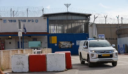 Israel releases 60 security detainees back to the Gaza Strip