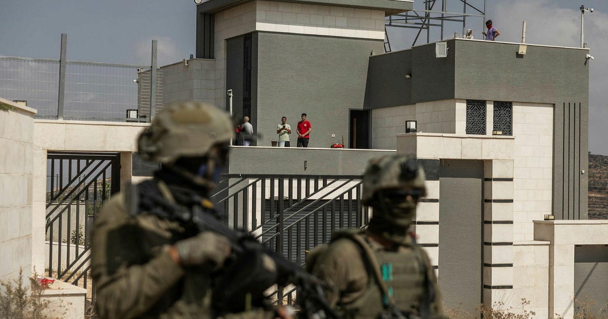 Security officials: Defense minister's order to transfer West Bank ...