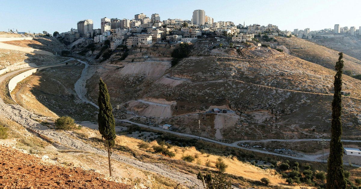 Israel Issues Government Tender for 1,200 Homes in Internationally Condemned E1 Settlement Area in West Bank