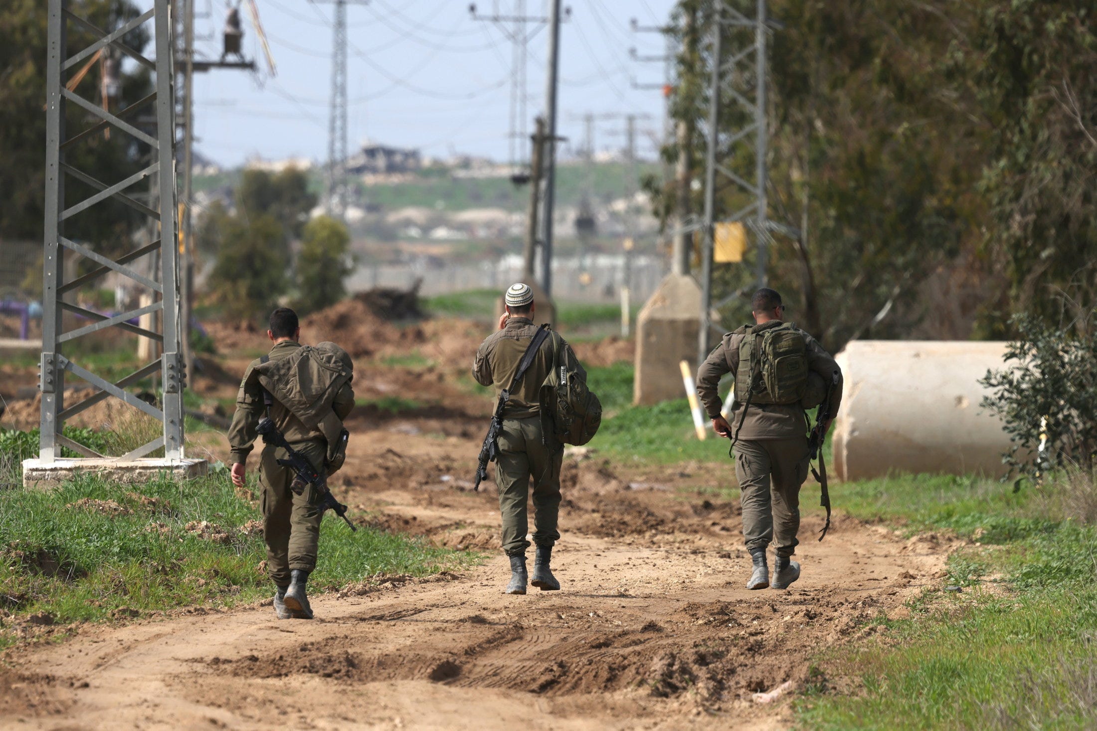 IDF: 16 male soldiers from Givati Brigade to be jailed for refusing to work with female soldier in Gaza