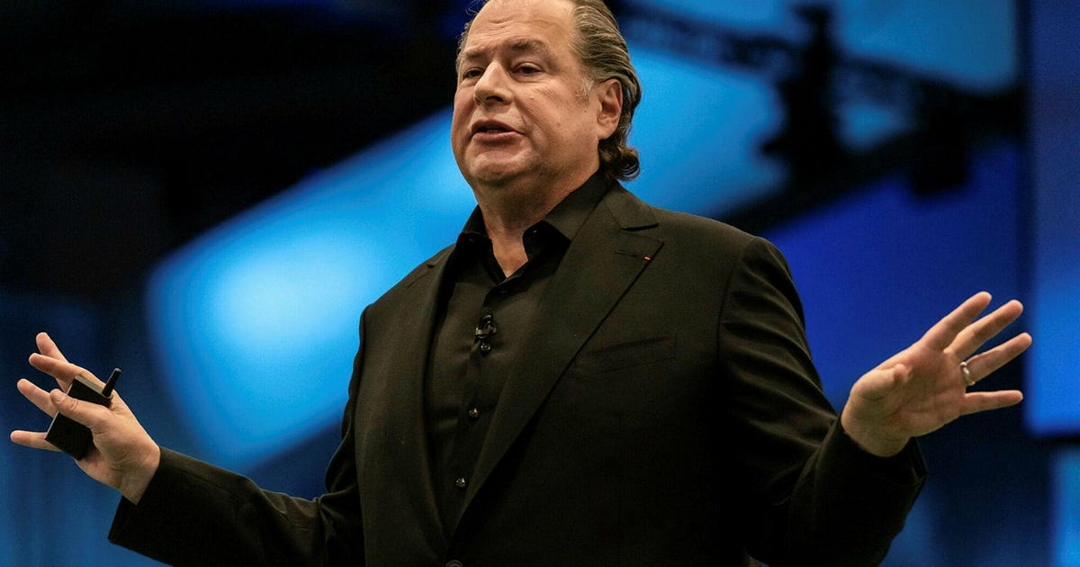 Salesforce פיטרה אלפים – אבל מספר העובדים דווקא גדל