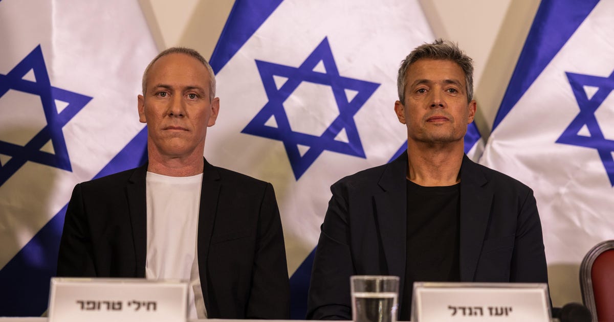 In Last-minute Party Shuffle, Right-wing Merger Dismantles as Eisenkot Fills Out Slate