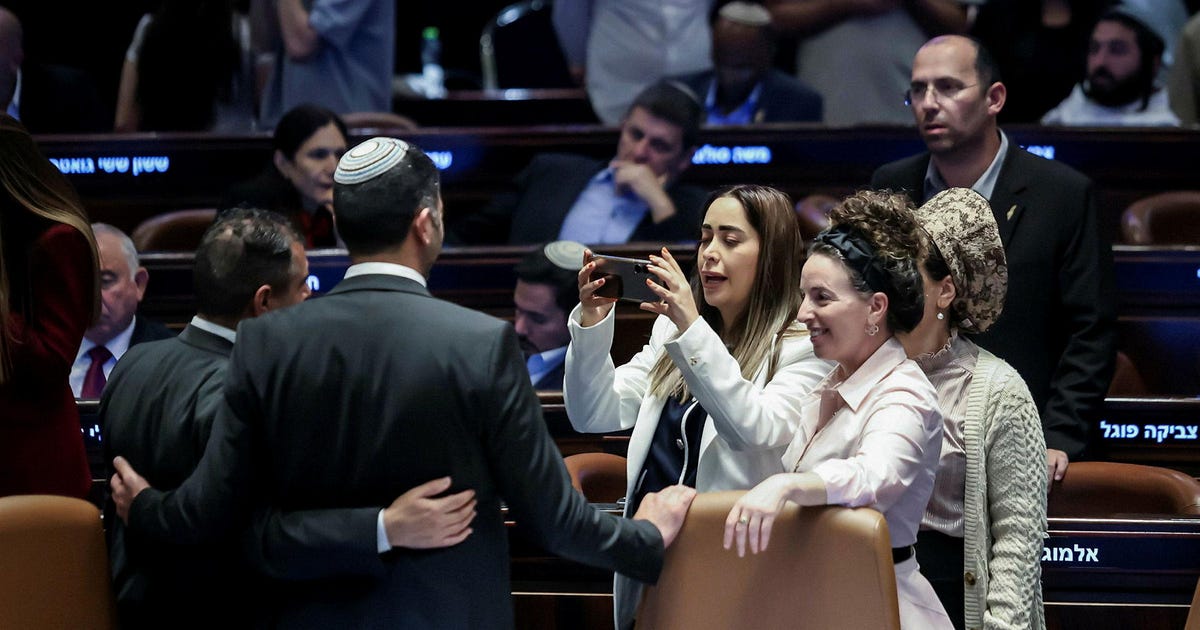 איני מבקשת "יותר נשים" אלא חמלה, יושרה וראיית האחר. ונשים יביאו אותן