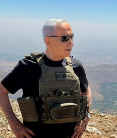 Prime Minister Benjamin Netanyahu visiting the Syrian border on Wednesday. Credit: Prime Minister's Spokesperson's Office Prime Minister Benjamin Netanyahu visiting the Syrian border on Wednesday.