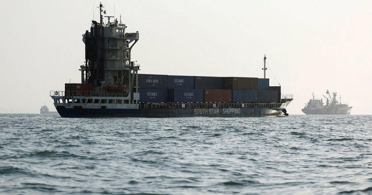 Iranian Ship Struck Near Strait of Hormuz, Killing One, Iranian Media Report