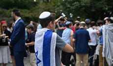 At the Modern Orthodox schools' "prayer vigil" outside of Mayor Zohran Mamdani's residence in New York, Sept. 18, 2026. In the days leading up to the event, nearly 400 alumni, students and parents of the schools signed onto a petition opposing the gathering.