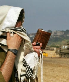 חייל ישראלי בגבול לבנון