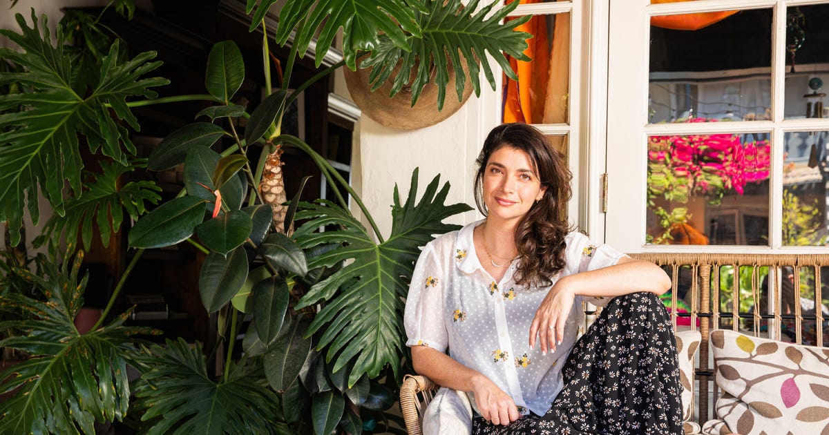 The secret world of Hasidic Jews who take psychedelic drugs to get closer ...