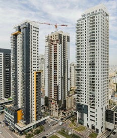 בניינים בבת ים. צילום: אייל טואג בניינים בבת ים