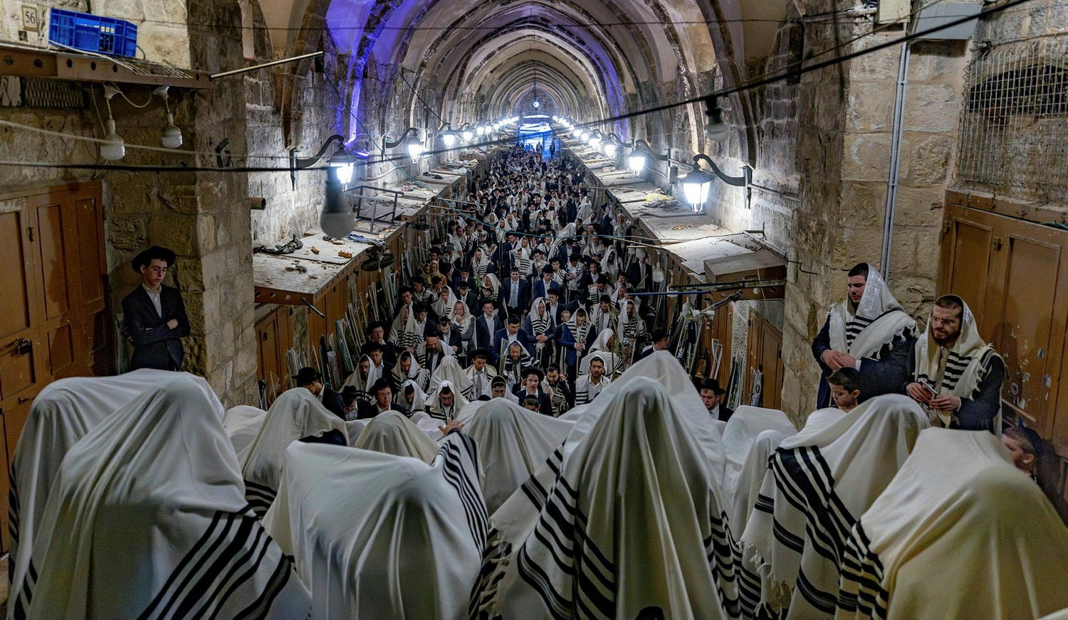 Jewish worshippers in Jerusalem's Old City. Credit: Olivier Fitoussi