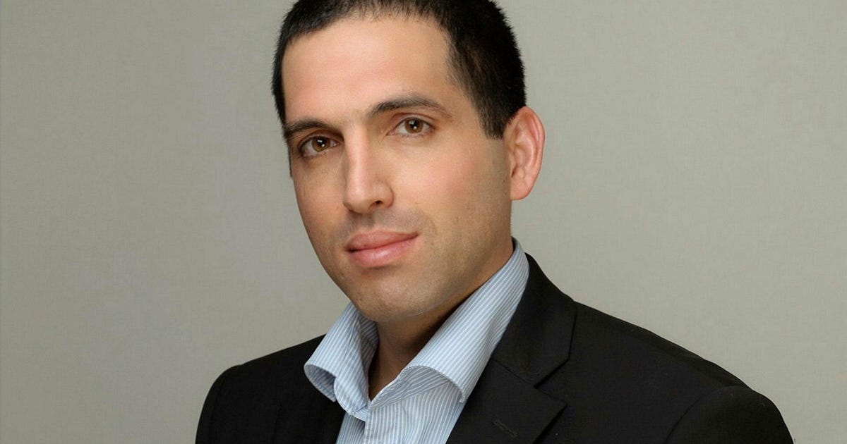 האם Claude יכול להחליף את כלי האופיס בעסקים קטנים?