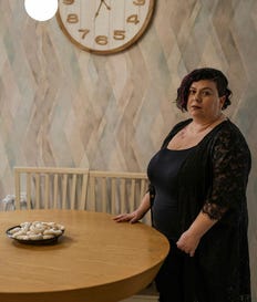 אנה קלייזיט. לדבריה, "גם מי שעלה בגיל 30 גדל בסביבה טוטליטרית וסגורה, וזה טבוע בו חזק"