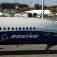 מטוס באוינג 737 מקס 10. החברה ממשיכה להתאושש משנים של משברים שפגעו במוניטין שלה, רוקנו את קופתה והותירו אותה עם נטל חוב כבד
