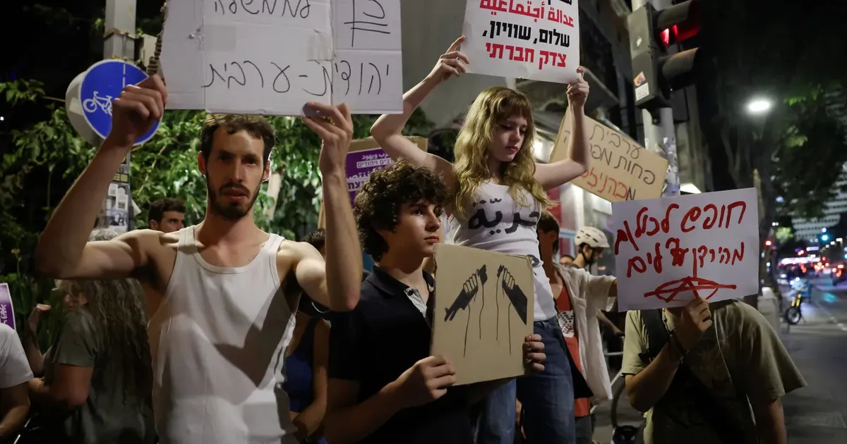 Hundreds protest in Tel Aviv, Jerusalem and Haifa, call for Jewish-Arab government